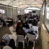 التوجيهي في غزة.. طلبة يمتحنون أحلامهم بين الخيام والمقاهي تحت وطأة الحرب